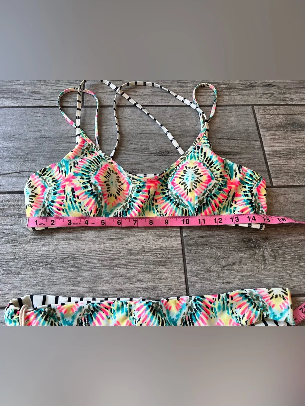 Billabong Bikini Set Size Medium NWT Tie Dye Reversible Bottoms Beach Surf